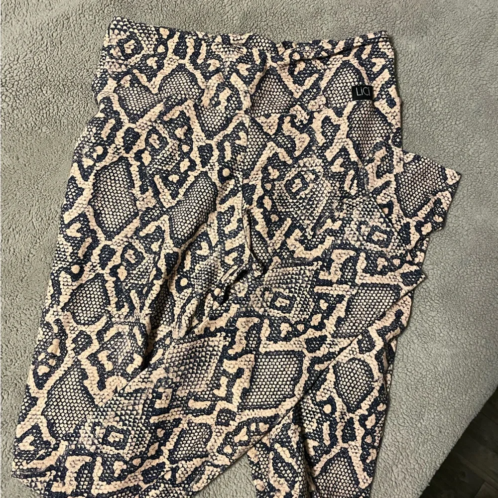 Licifit python leggings size small - Picture 3 of 6